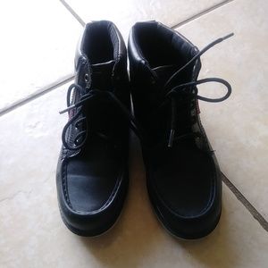 #594 Levis Faux Leather Ankle Boots